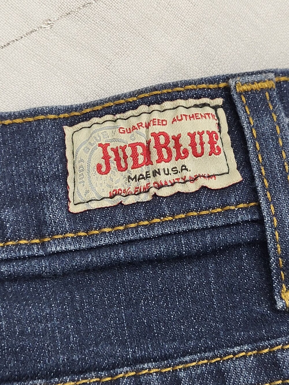 Judy Blue Women’s Cuffed Dark Blue Denim Shorts Button Fly Stretch Size Medium - Picture 6 of 10